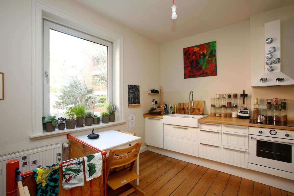 Family Friendly Funhouse Centrally Located In Ottensen Hamburg-Harburg Exteriör bild